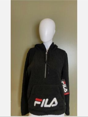 โฝ๏ธ Fila super soft black fur quarter zip pullover